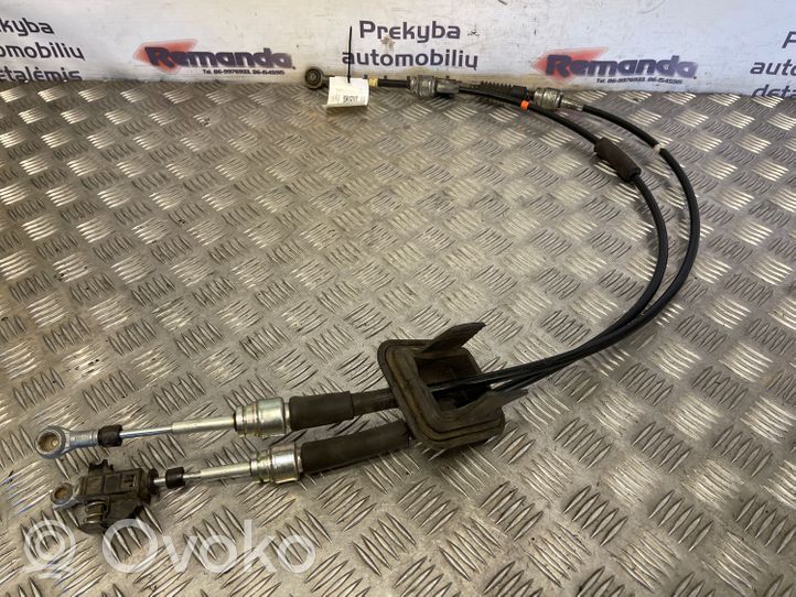 Fiat 500 Gear shift cable linkage 55202308