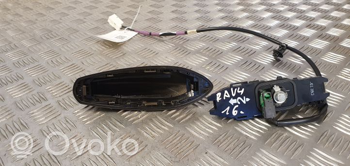 Toyota RAV 4 (XA40) Antena GPS 8676647020