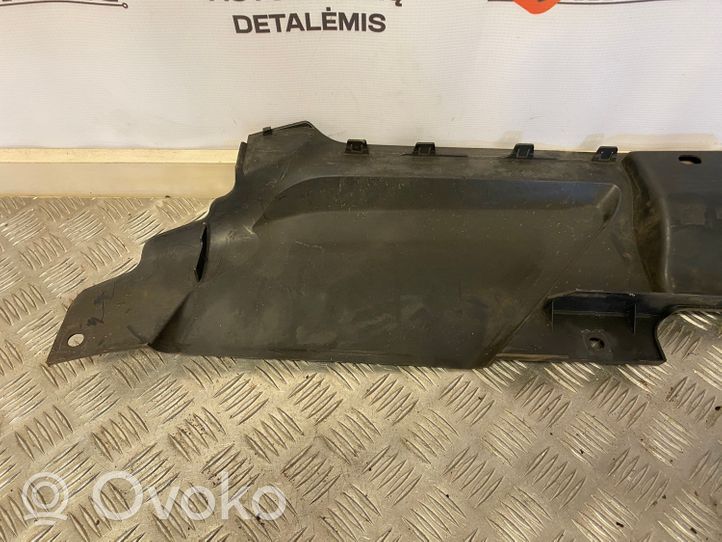 Audi A5 8T 8F Viršutinė dalis radiatorių panelės (televizoriaus) 8T0807081B