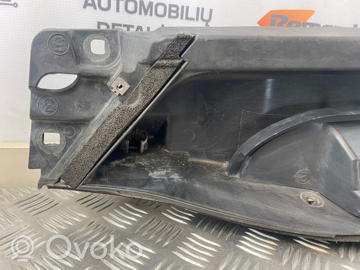 Renault Modus Kita variklio skyriaus detalė 8200214096