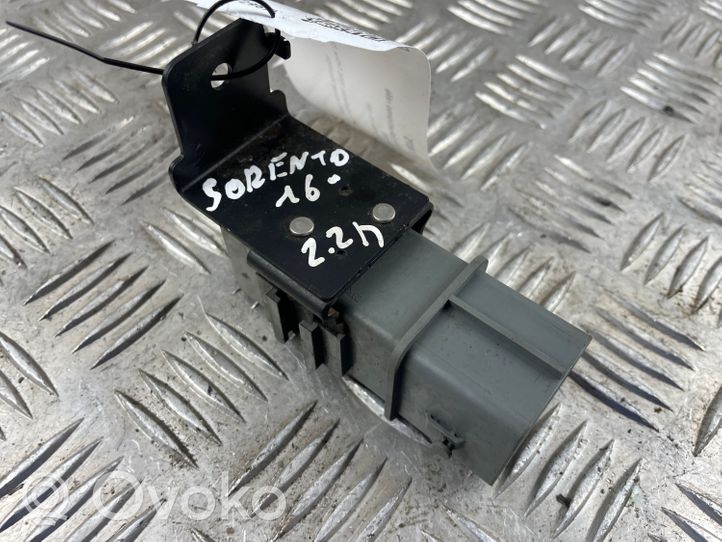 KIA Sorento Przekaźnik / Modul układu ogrzewania wstępnego 368302F740