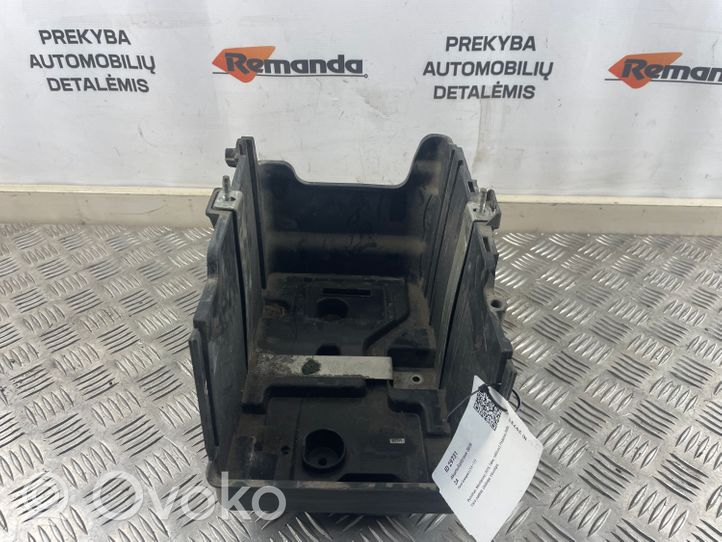 Ford Ecosport Support boîte de batterie 8V2110723