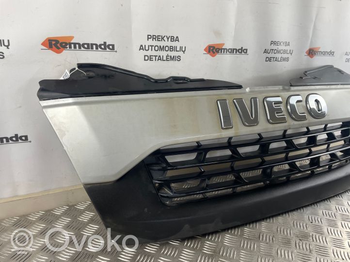 Iveco Daily 45 - 49.10 Maskownica / Grill / Atrapa górna chłodnicy 5801342732