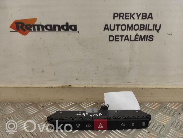 Iveco Daily 6th gen Przycisk świateł awaryjnych 5801555090