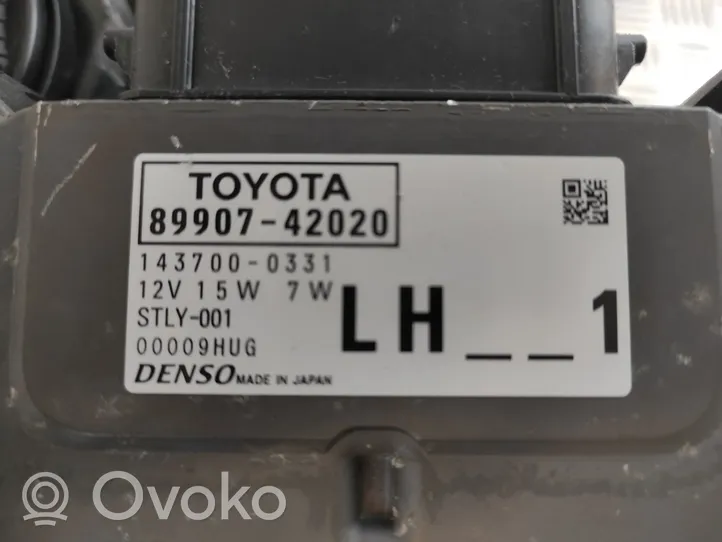 Toyota RAV 4 (XA50) Lampa przednia 8990742020