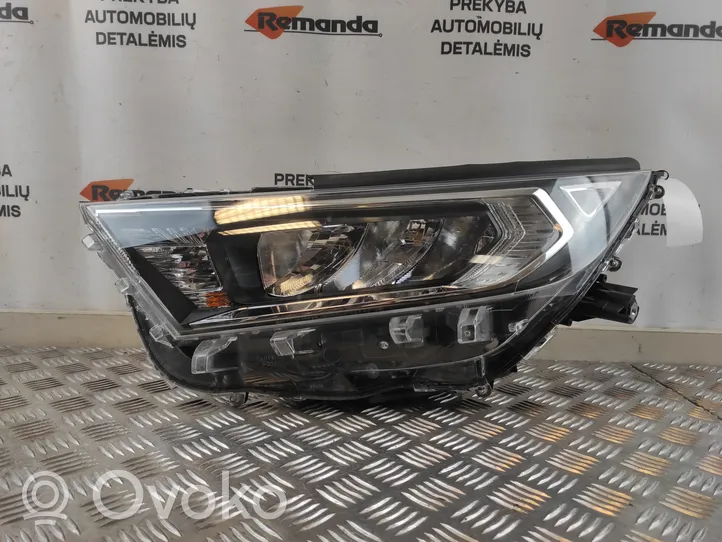 Toyota RAV 4 (XA50) Lampa przednia 8990742020