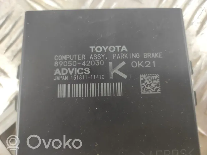 Toyota RAV 4 (XA50) Module de commande de frein à main 8905042030