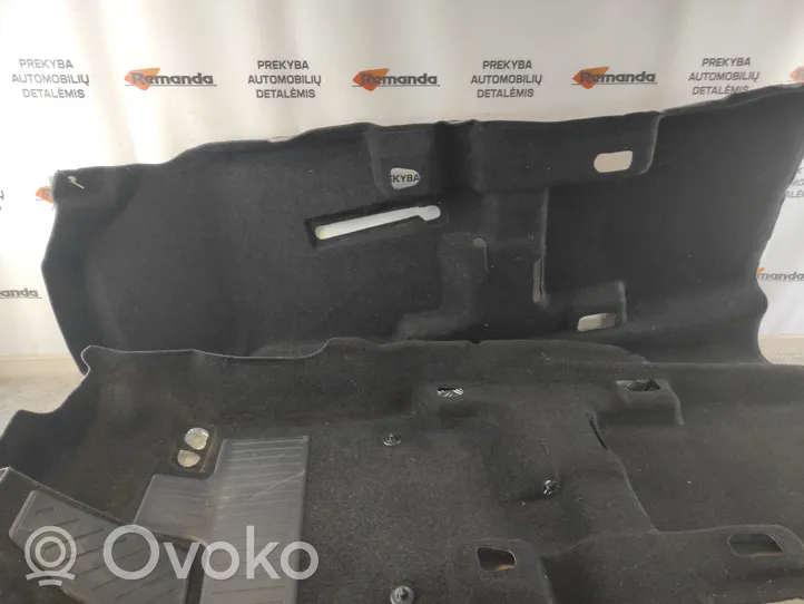 Toyota RAV 4 (XA50) Sisäinen matto 5851042D10C1