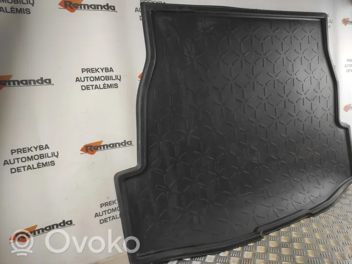 Toyota RAV 4 (XA50) Tapis en caoutchouc PW24142000