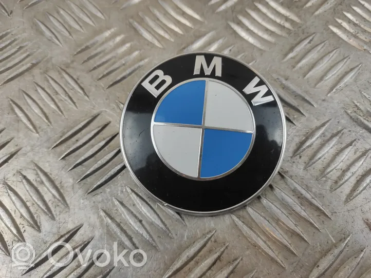 BMW 5 E39 Valmistajan merkki/logo/tunnus 813237505