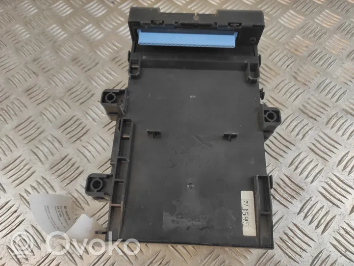 Chrysler Voyager Module de fusibles P4707592