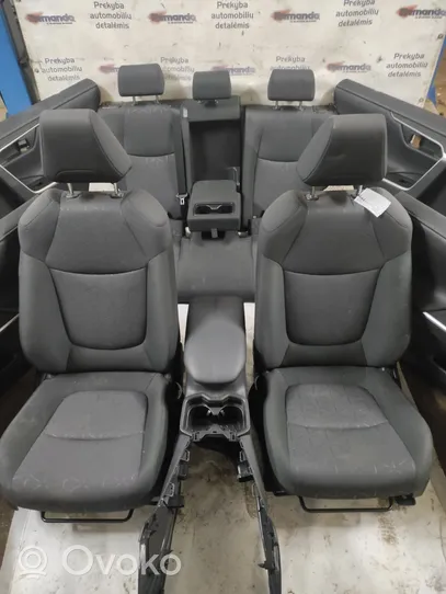 Toyota RAV 4 (XA50) Kit intérieur 