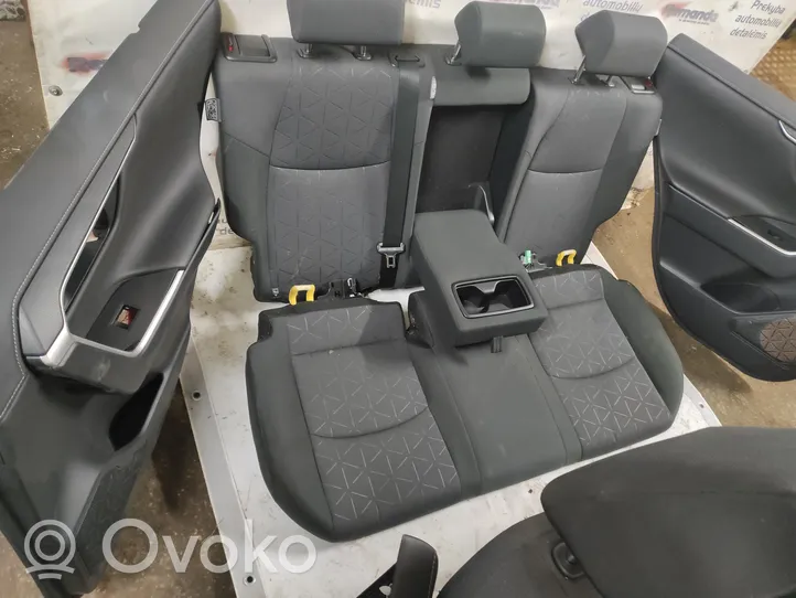 Toyota RAV 4 (XA50) Kit intérieur 