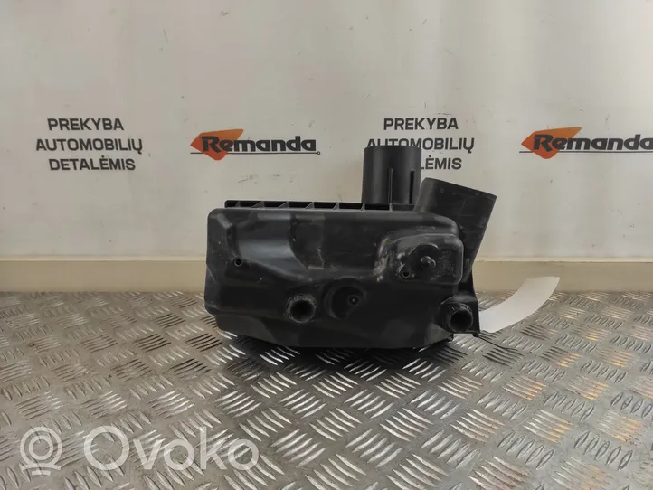 Toyota RAV 4 (XA50) Oro filtro dėžė 1781237040