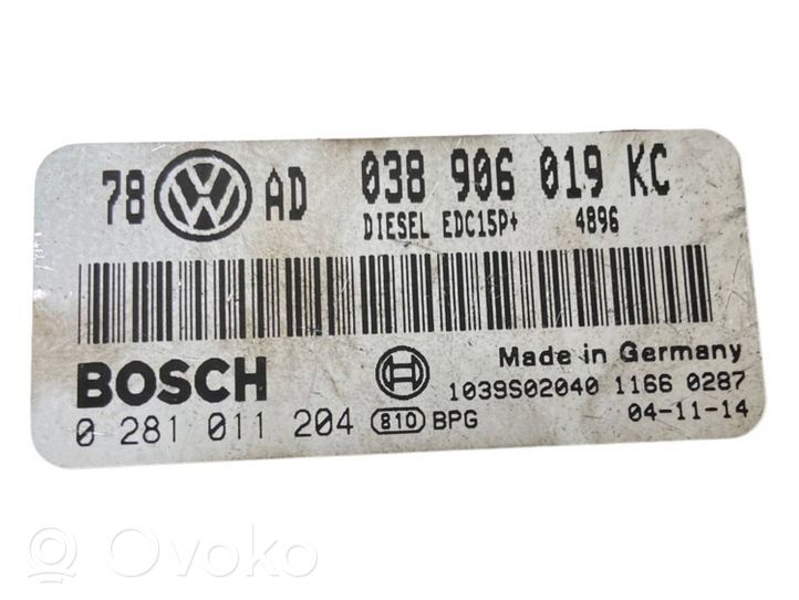 Volkswagen PASSAT B5 Engine control unit/module 038906019KC