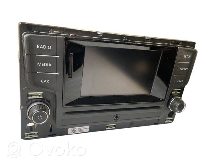 Volkswagen Golf VII Panel / Radioodtwarzacz CD/DVD/GPS 5G0035867