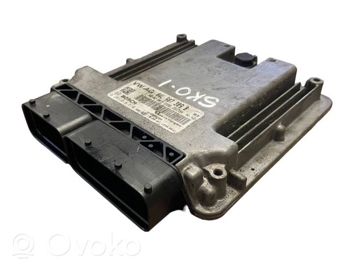 Volkswagen Golf VII Calculateur moteur ECU 04L907309B