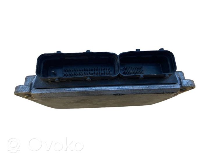 Opel Astra G Calculateur moteur ECU 90589736