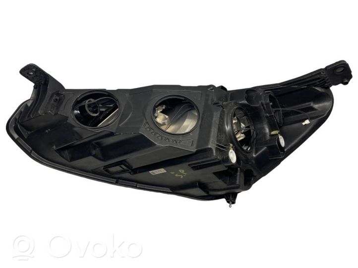 Ford Focus Lampa przednia 0020144606