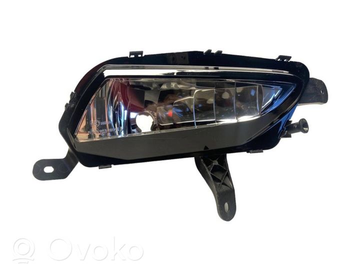 Opel Astra K Front fog light I090074