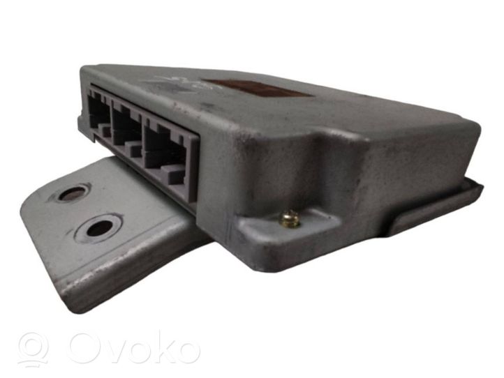 Subaru Legacy Module de contrôle de boîte de vitesses ECU 31711AF830