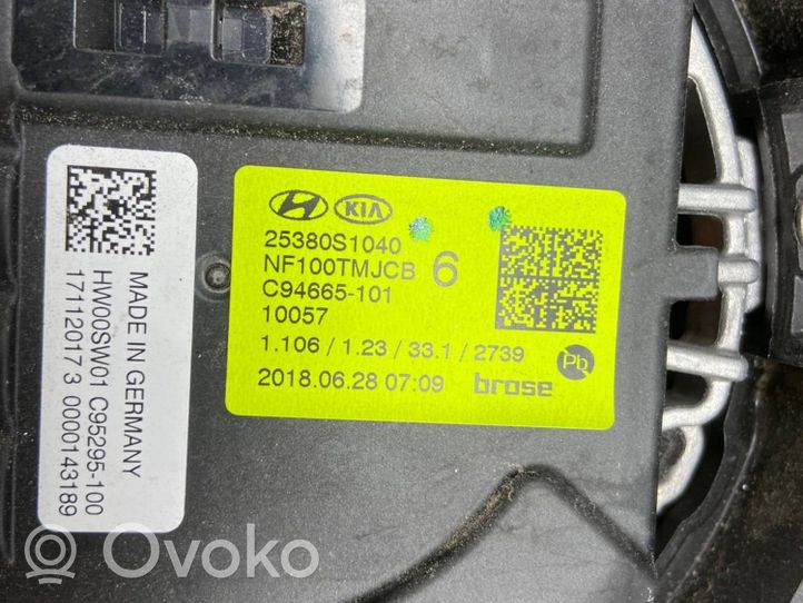 Hyundai Santa Fe Set del radiatore C94665101