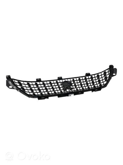 Peugeot 2008 I Grille calandre supérieure de pare-chocs avant 9815372877