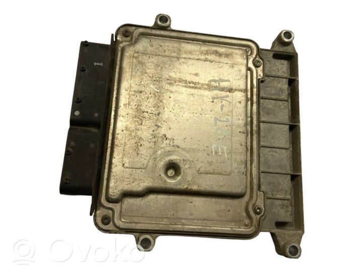 Hyundai i20 (PB PBT) Sterownik / Moduł ECU 3911003345