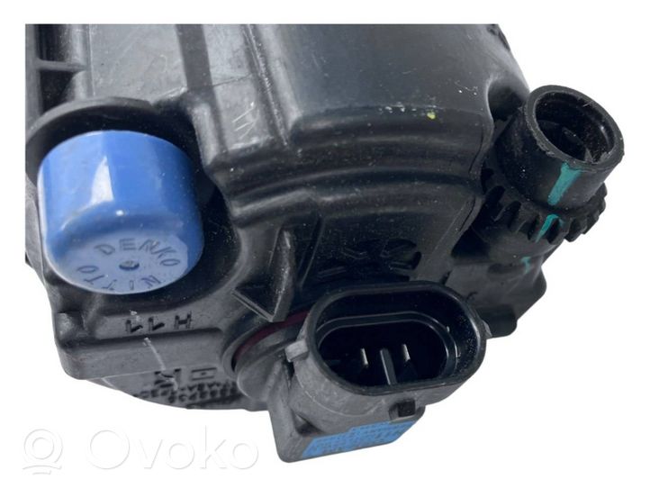 Toyota Avensis T250 Feu antibrouillard avant 812100W050