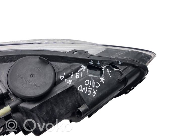 Renault Clio IV Lampa przednia 260608367R