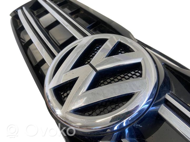 Volkswagen Amarok Atrapa chłodnicy / Grill 2H7853653