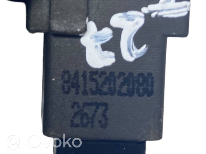 Toyota Yaris Przycisk / Pokrętło regulacji świateł 8415202080