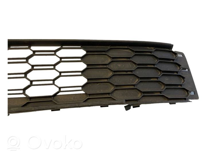 Skoda Fabia Mk3 (NJ) Grille inférieure de pare-chocs avant 6V0853677E