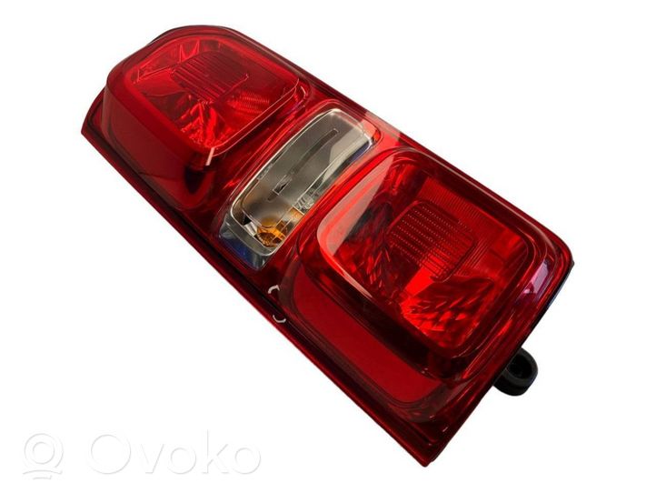 Toyota Proace Luci posteriori 9808243182