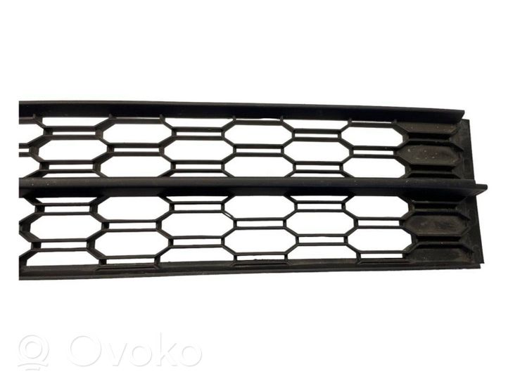 Skoda Octavia Mk3 (5E) Unteres Gitter dreiteilig vorne 5E0853677J