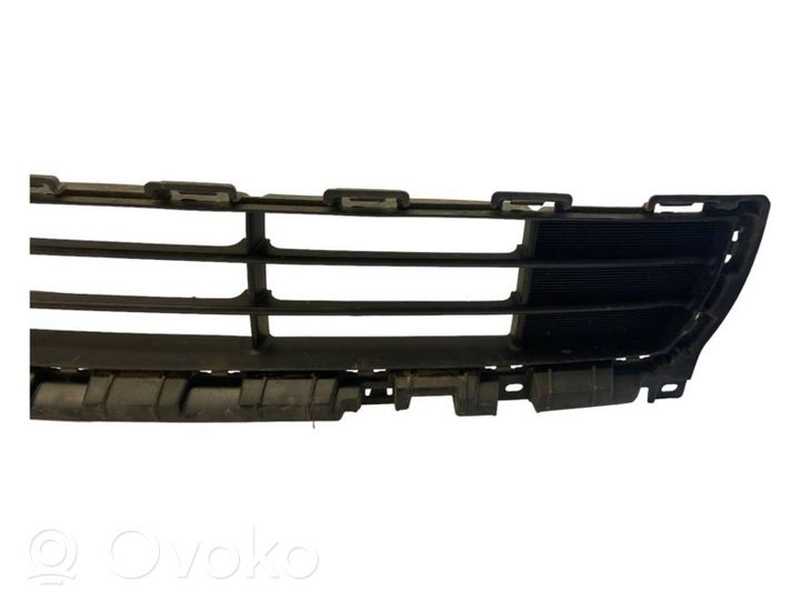 KIA Sportage Grille inférieure de pare-chocs avant 86569F1500