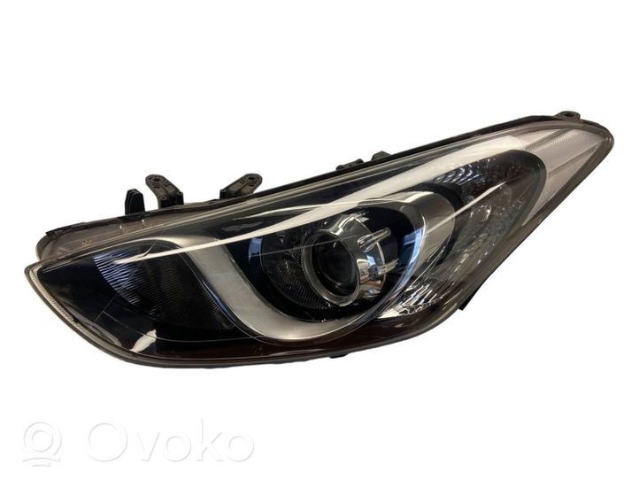 Hyundai i30 Faro/fanale 92101A6100