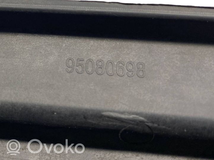 Opel Mokka Front bumper lower grill 95080698