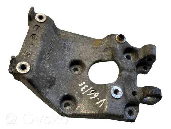 Volvo C30 Engine mounting bracket 9646719580