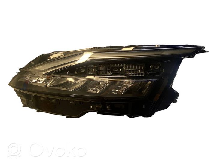 Nissan Qashqai J12 Lampa przednia 1008D02G