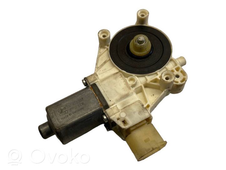 Ford Focus Motorino alzacristalli della portiera anteriore 6M2114A389B