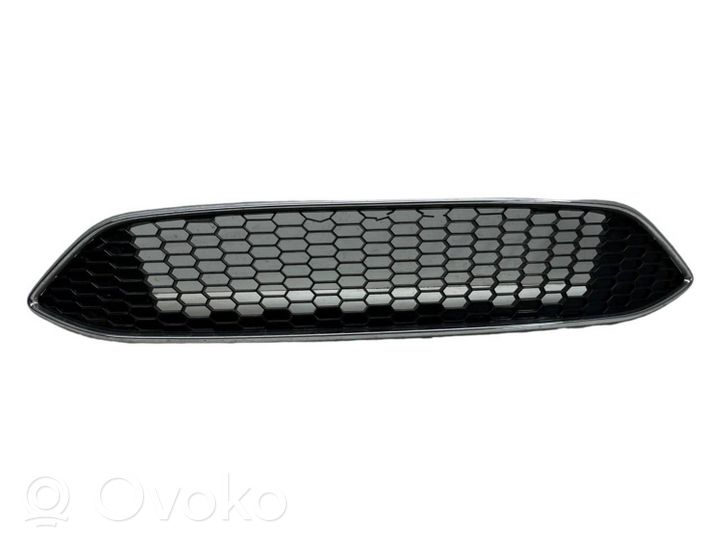 Ford Focus Grille calandre supérieure de pare-chocs avant F1EJ8200