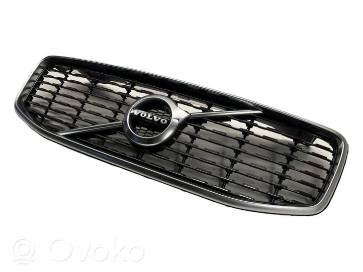 Volvo XC60 Front bumper upper radiator grill 31425538