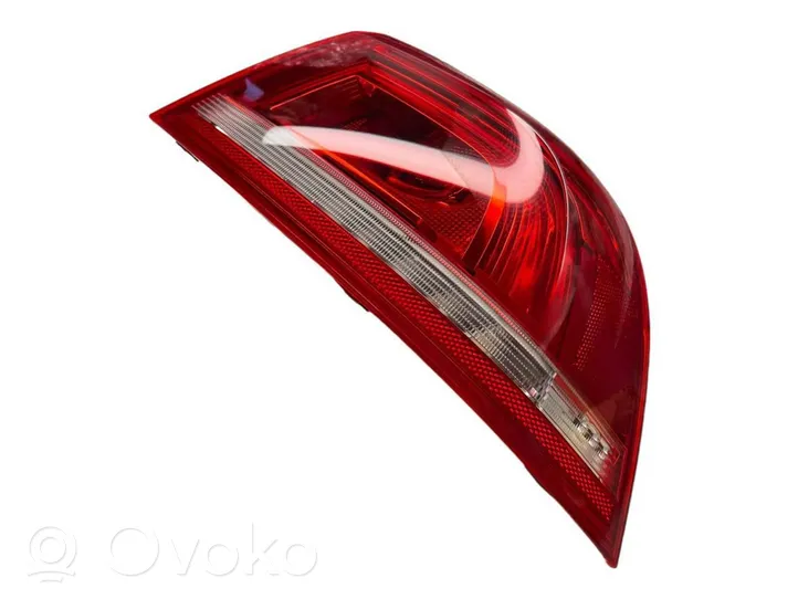 Volkswagen Eos Rear/tail lights 1Q0945096T