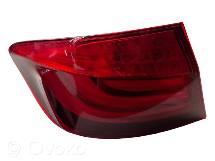 BMW 5 F10 F11 Luci posteriori 17346201