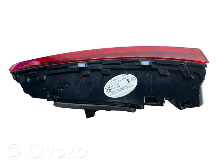 Skoda Enyaq iV Luci posteriori del portellone del bagagliaio 5LG945307