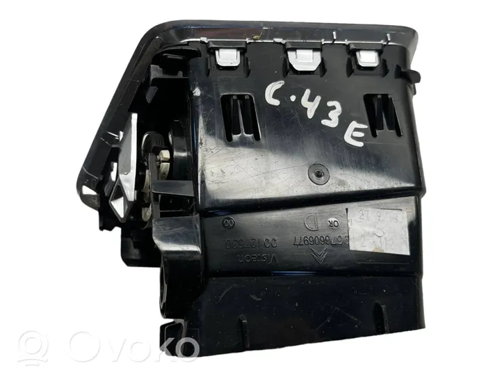 Citroen C4 II Kojelaudan sivutuuletussuuttimen kehys 9676606977