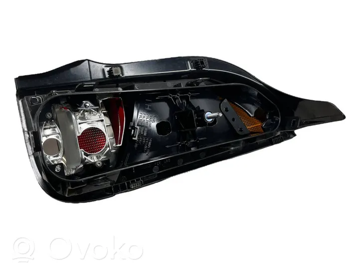 Volkswagen Up Lampa tylna 1S0945095J