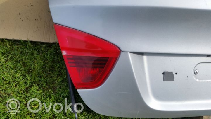 BMW 3 E90 E91 Tylna klapa bagażnika 