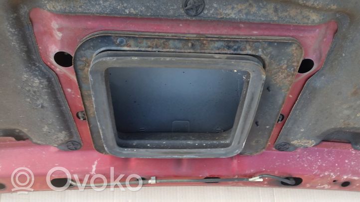 Nissan Navara D22 Couvercle, capot moteur 